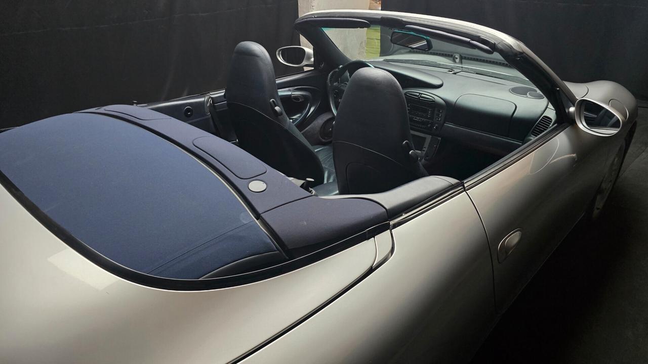 Porsche 911 Carrera cat Cabriolet