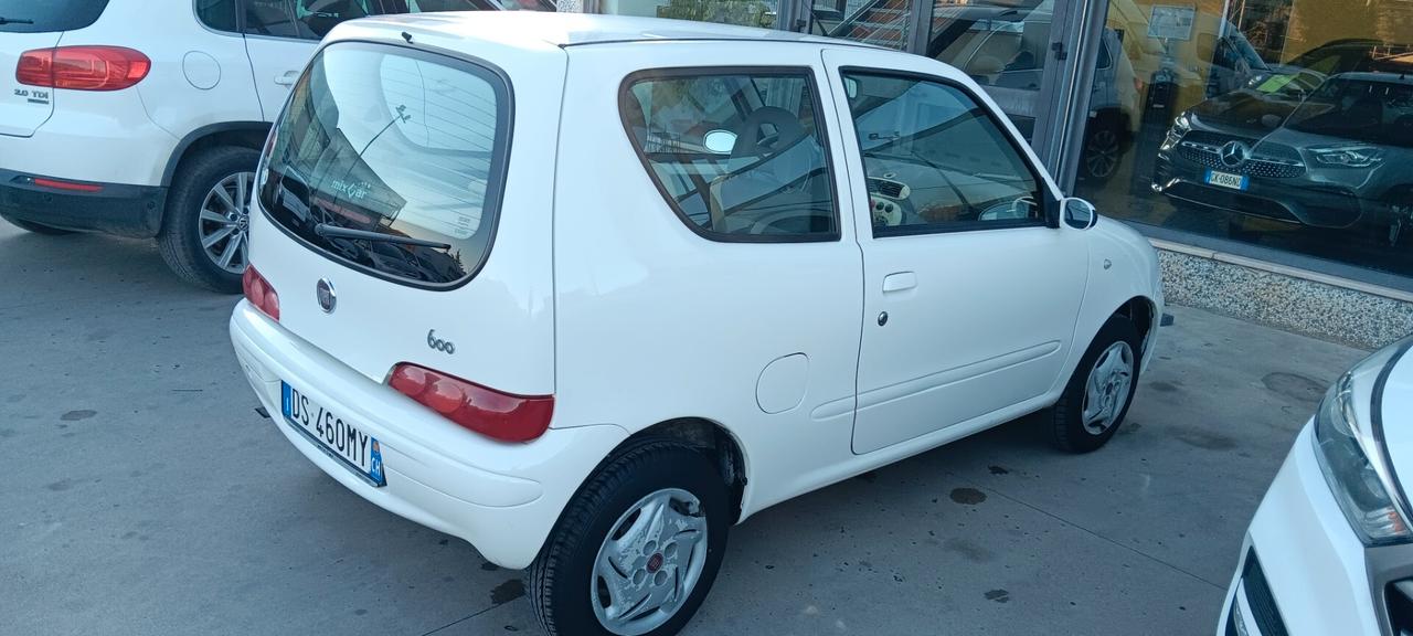 Fiat 600 1.1 Active