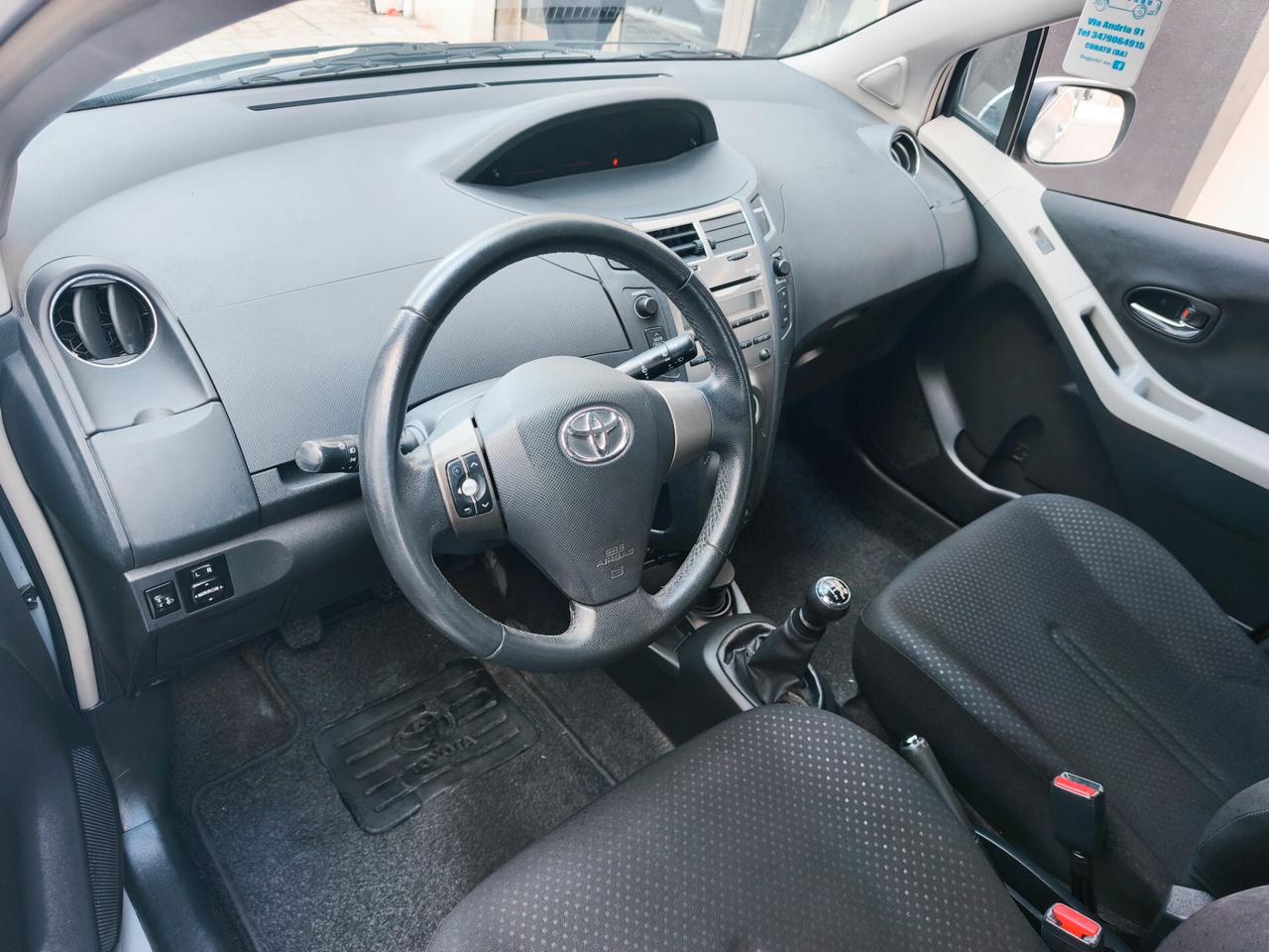 Toyota Yaris 1.0 5 porte Sol 2011