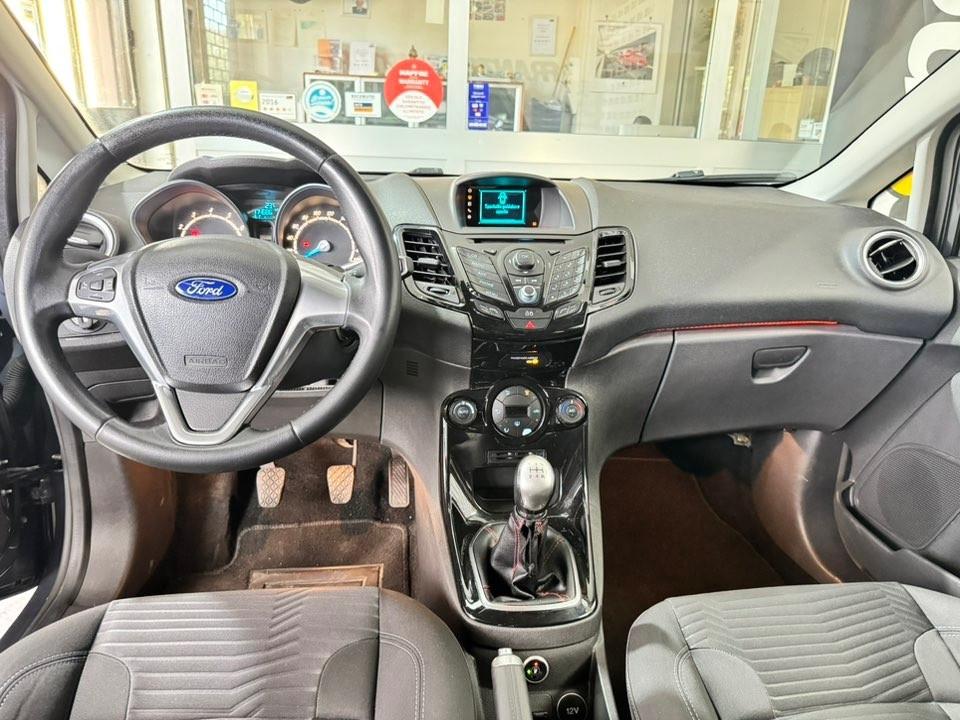 Ford Fiesta 1.4 5p. Bz.- GPL Titanium