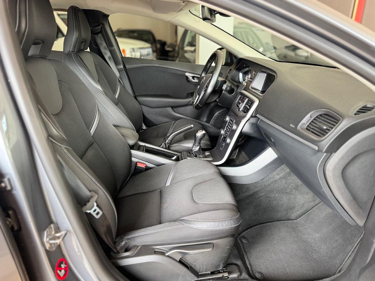 Volvo V40 D2 Business Plus