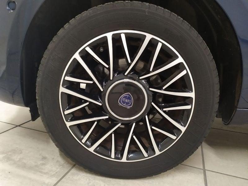 Lancia Ypsilon 1.2 8v Gold c/CL 69cv E6
