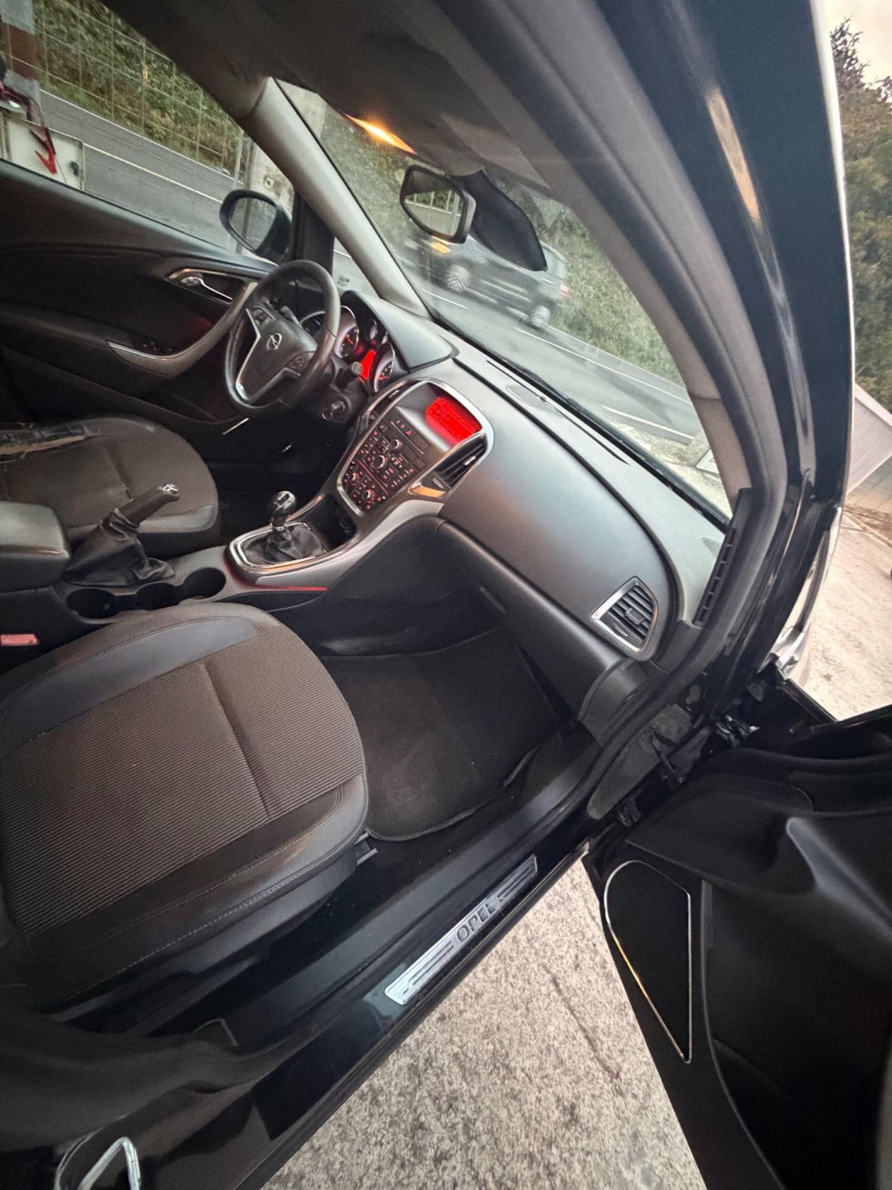 Opel Astra 1.7 CDTI 110CV 4 porte Cosmo Fleet