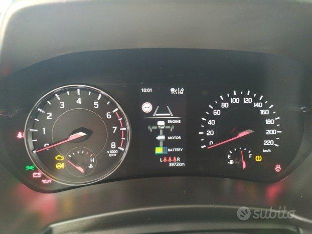 SUZUKI Swift 1.2 Hybrid 4WD AllGrip Top