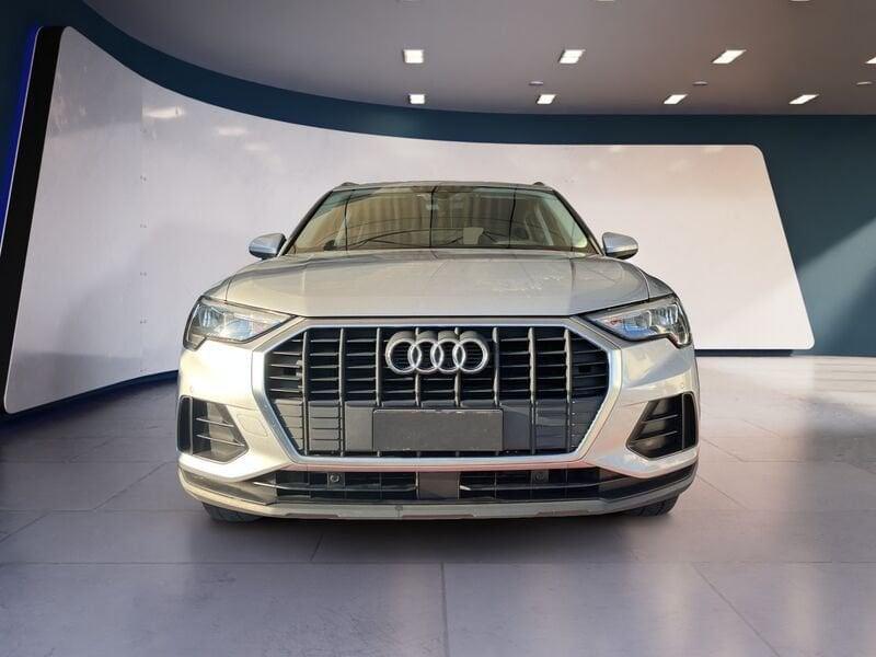 Audi Q3 35 TDI S tronic Business