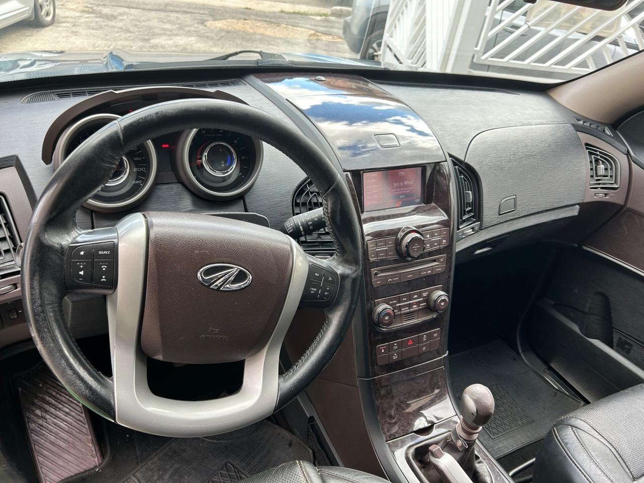 Mahindra XUV500 2.2 16V AWD W6 N1