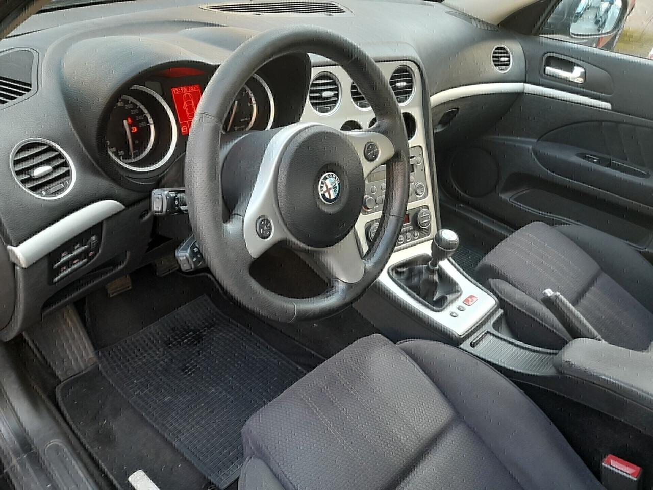 Alfa Romeo 159 1.8 GANCIO TRAINO