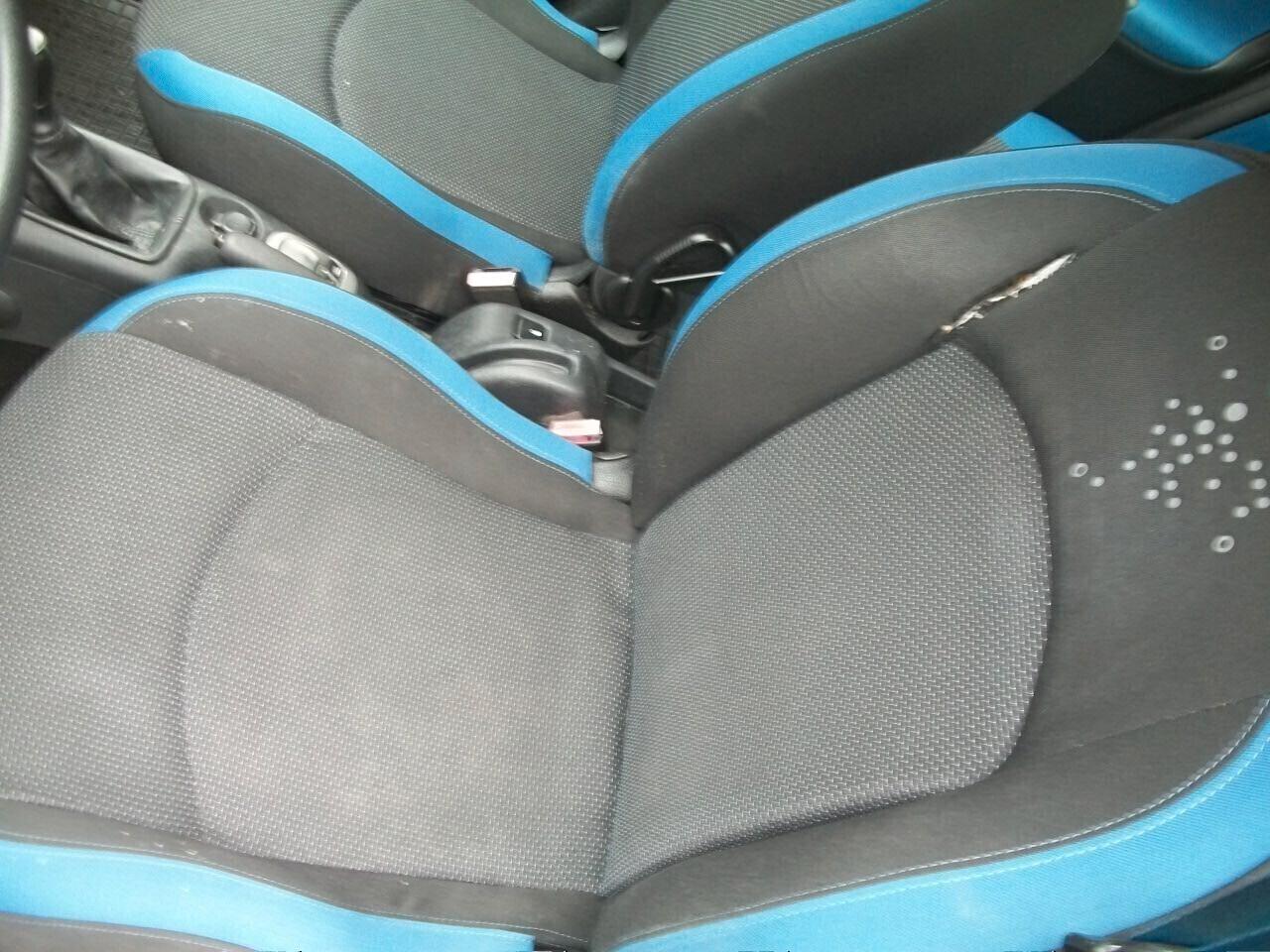Peugeot 206 MODELLO PIU,, CC 1360 BENZINA EURO 05 SI NUOVI PATENTATI KM 119443 GARANZIA UN ANNO
