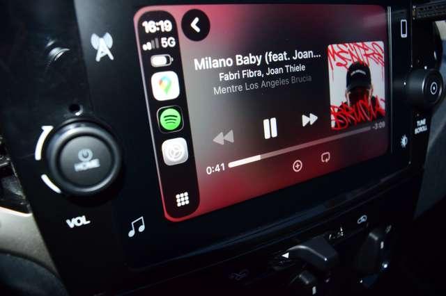 Lancia Ypsilon 1.0 Firefly Hybrid 70 cv Gold - 5 posti