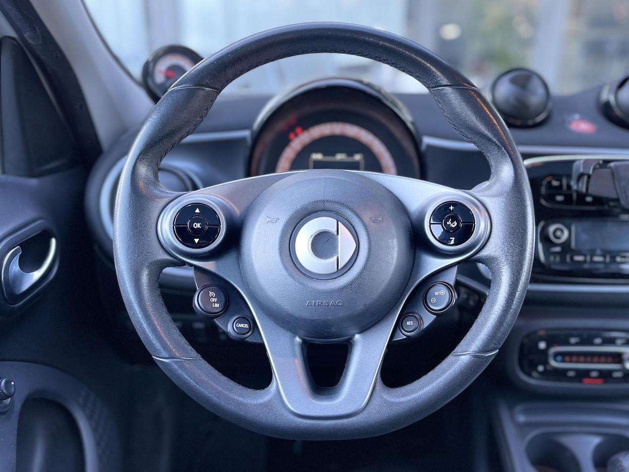 Smart ForFour 1.0 Benzina 71CV E6 Automatica Neo. - 2017