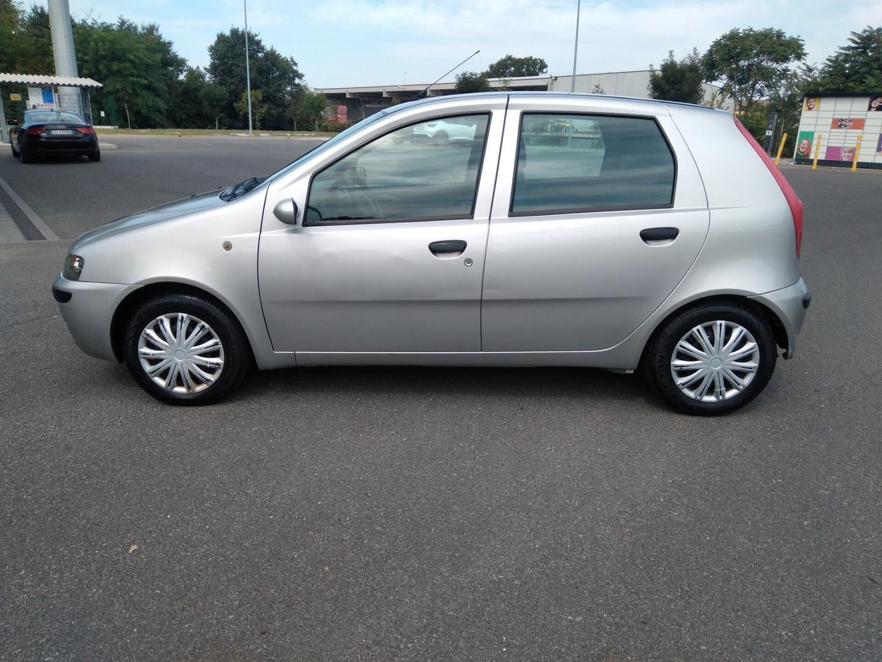 Fiat Punto 1.2i 16V cat 5 porte HLX x neopatentati