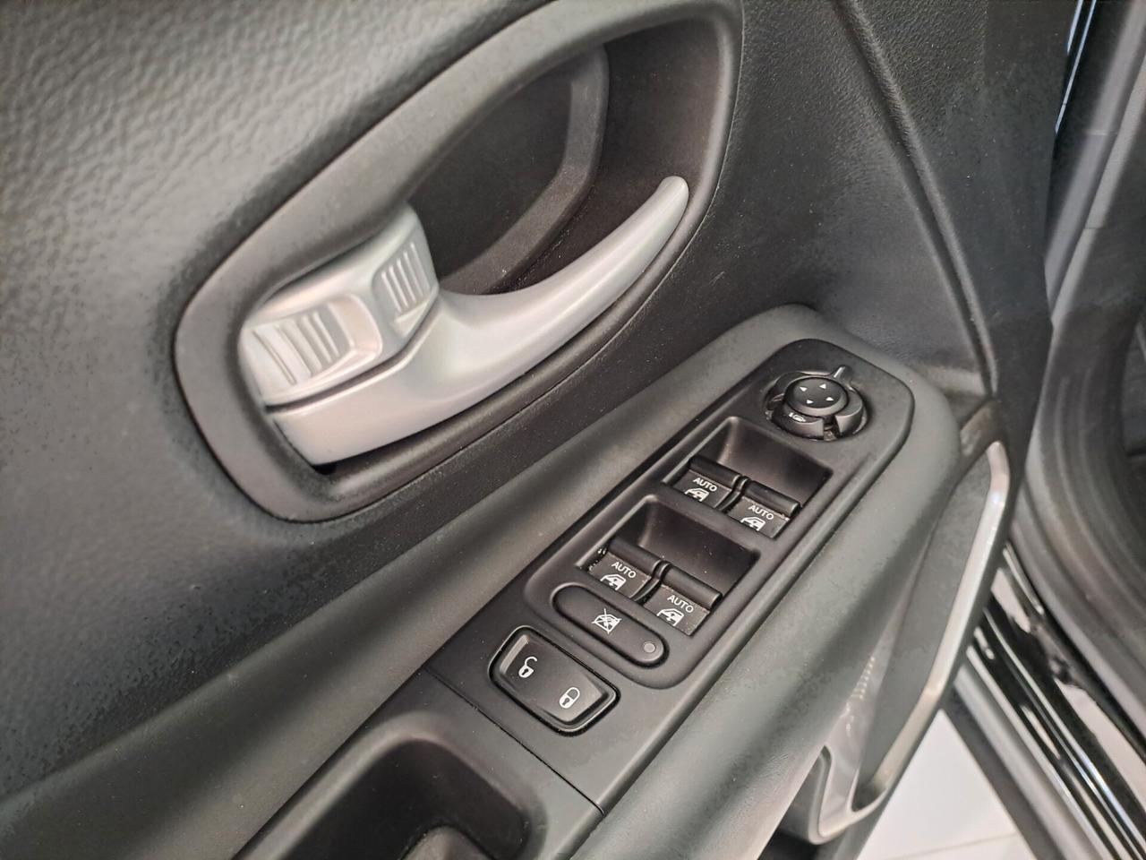 Jeep Renegade 1.6 Mjt 130 CV Limited 2023 full led