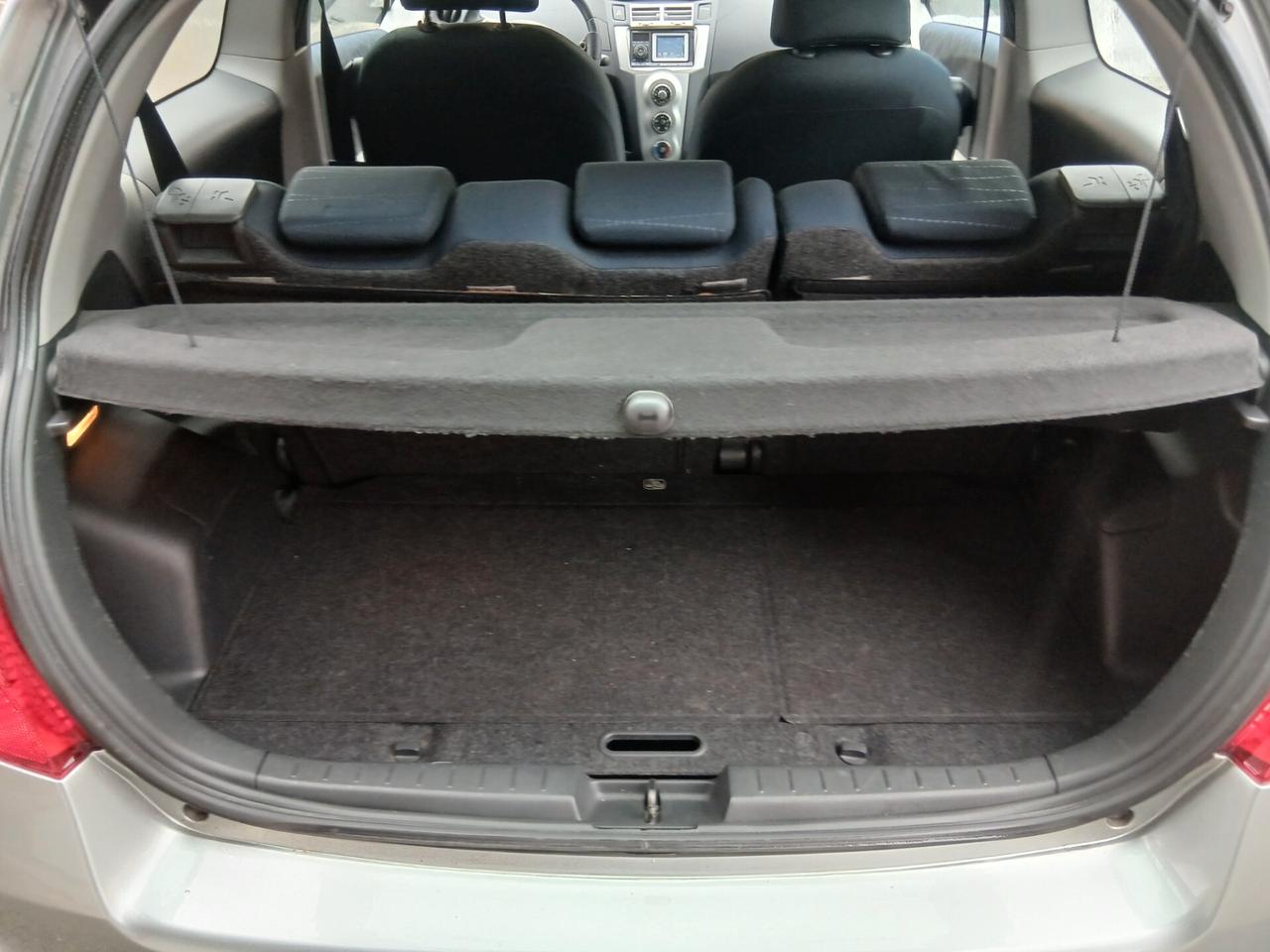 Toyota Yaris 1.3 3 porte M-MT Navi cambio automatico