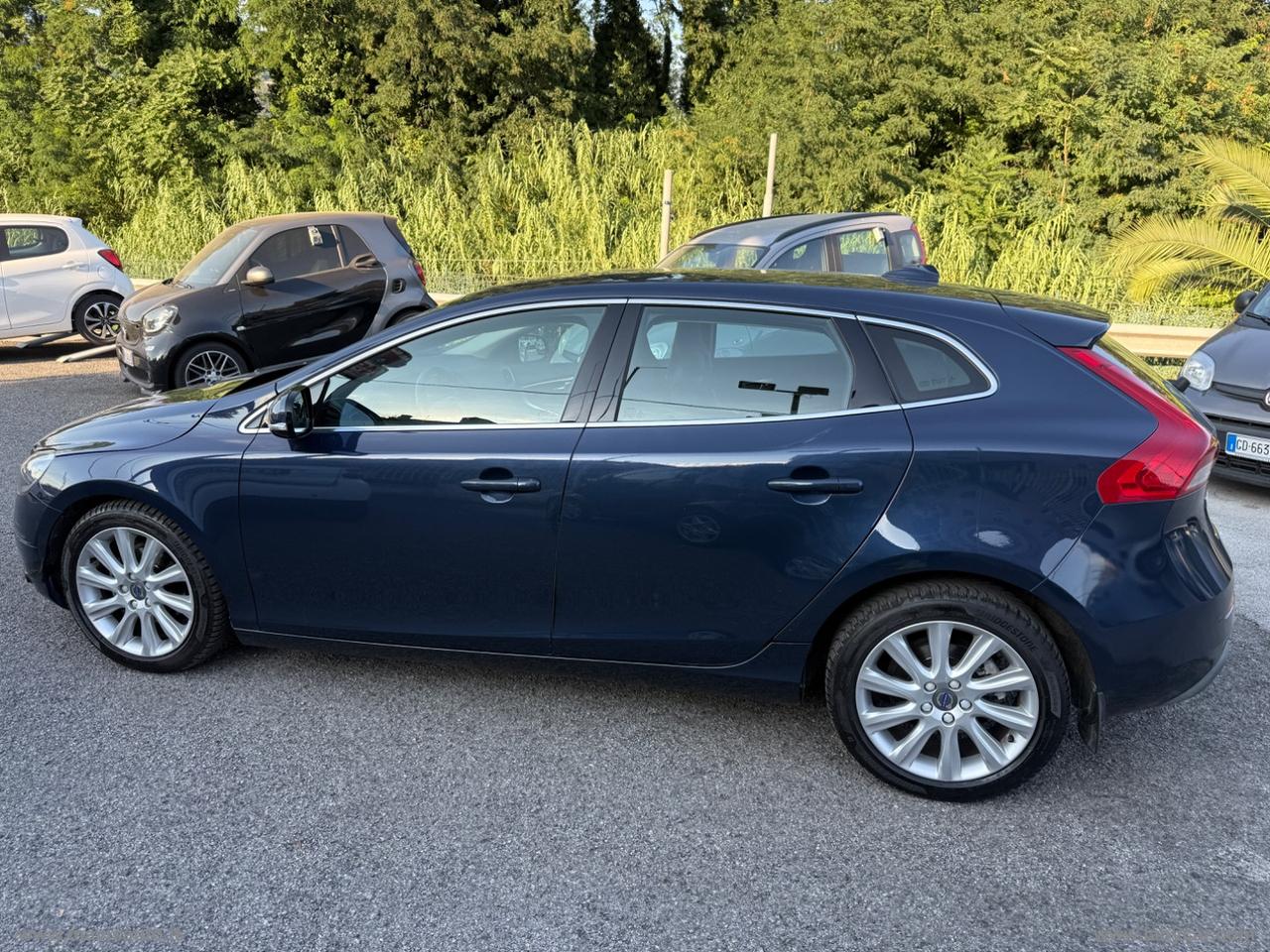 VOLVO V40 D2 1.6 Momentum