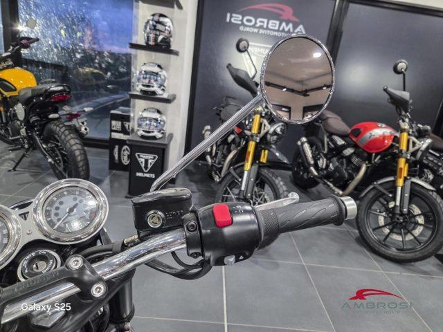 TRIUMPH Bonneville Bobber T100 (MY21)