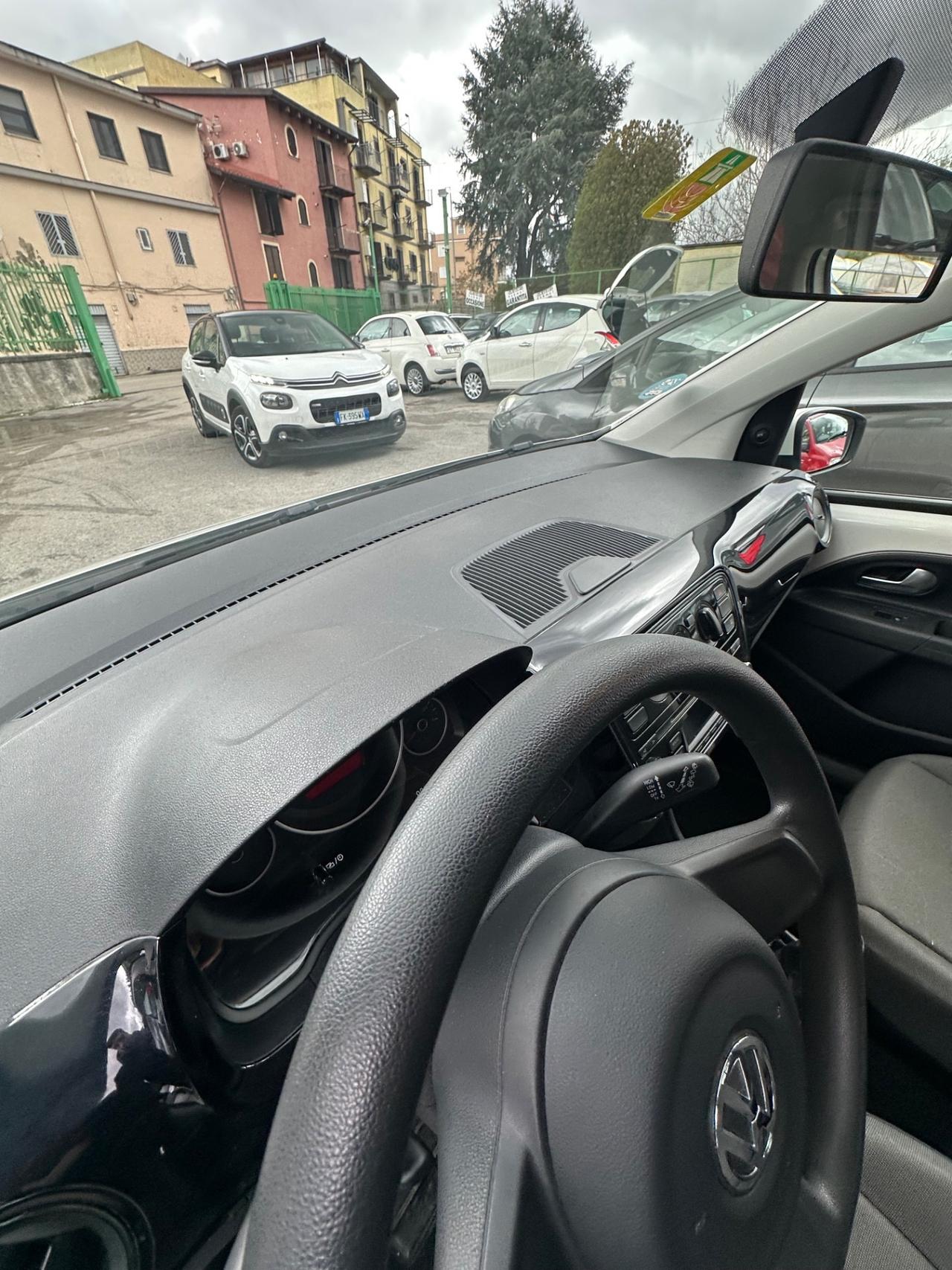 Volkswagen up! 1.0 5p. move