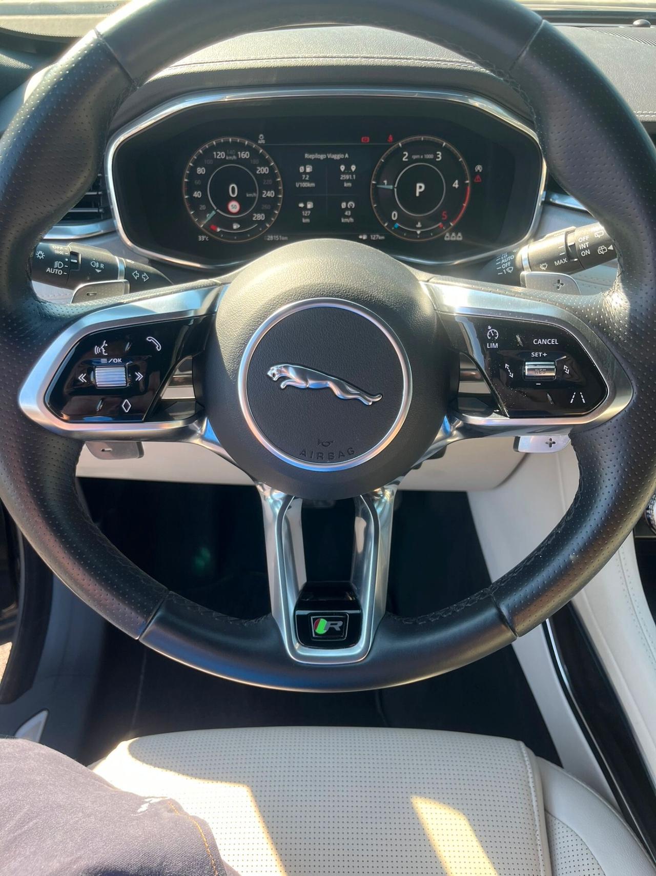 Jaguar F-Pace 2.0 D 204 CV AWD aut. R-Dynamic S