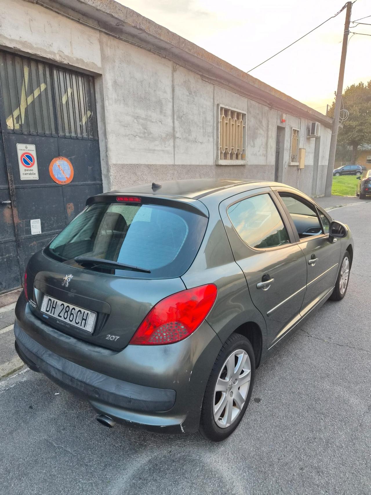 Peugeot 207 75CV 5p. X Line