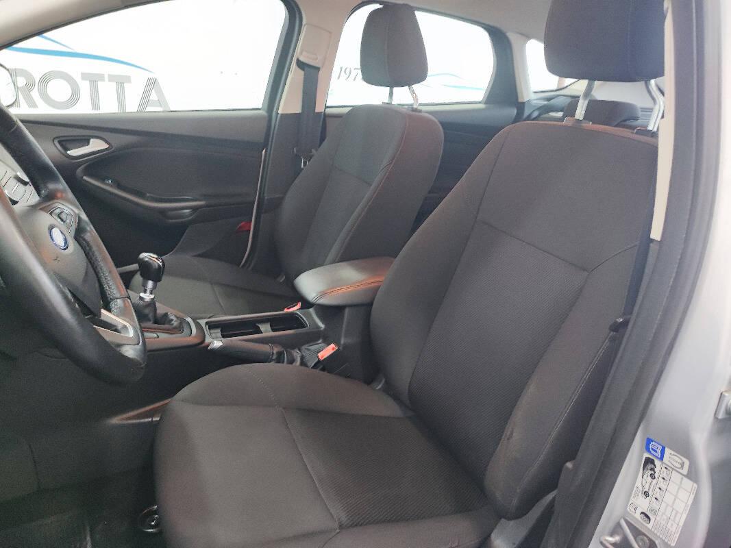 Ford Focus 1.5 tdci Titanium s&s 95cv 5p NEOPATENTATI!