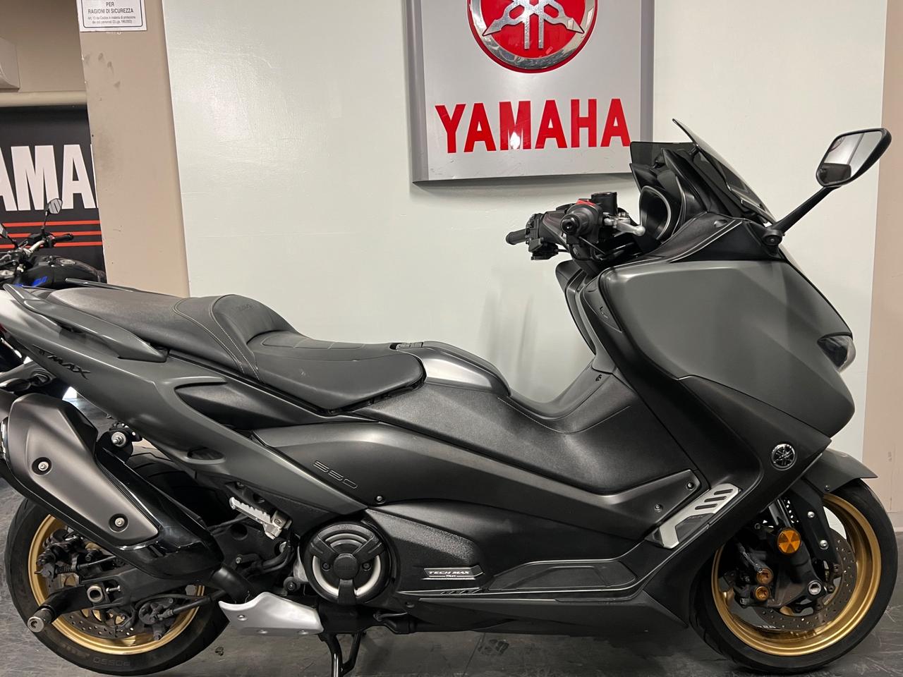 Yamaha TMAX 560 Tech max