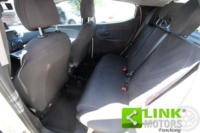 LANCIA Ypsilon 1.0 FireFly 5 porte S&S Hybrid Alberta Ferretti