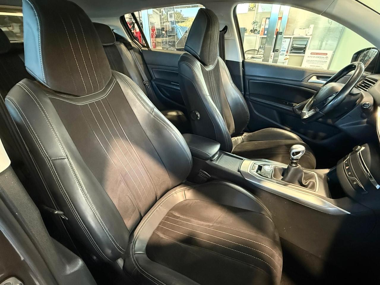 Peugeot 308 BlueHDi 120 CV Allure