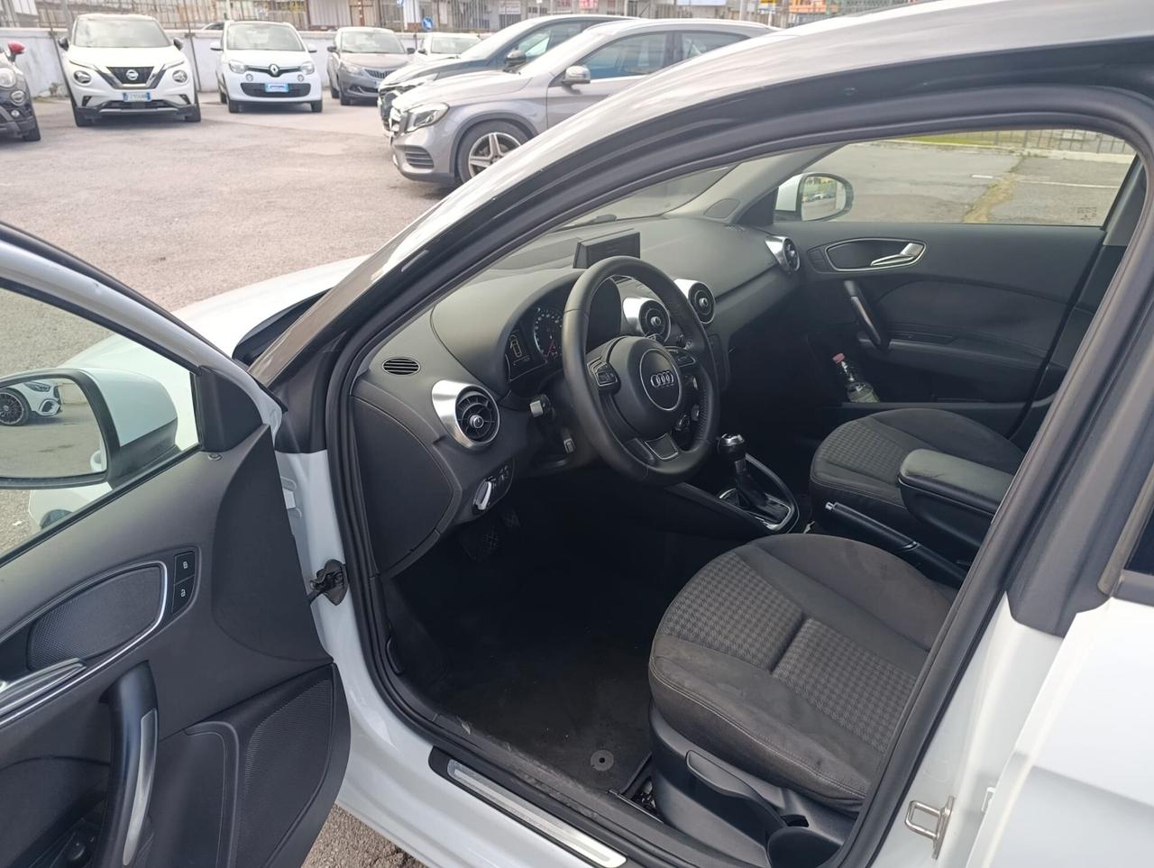 Audi A1 SPB 1.6 TDI S tronic Attraction