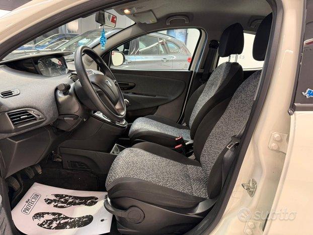 Lancia Ypsilon 1.2 69 CV S&S Elefantino Blu