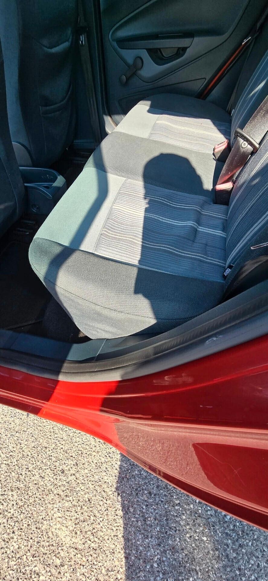 Ford Fiesta 1.2 82 CV 5 porte Titanium OK neo patentati