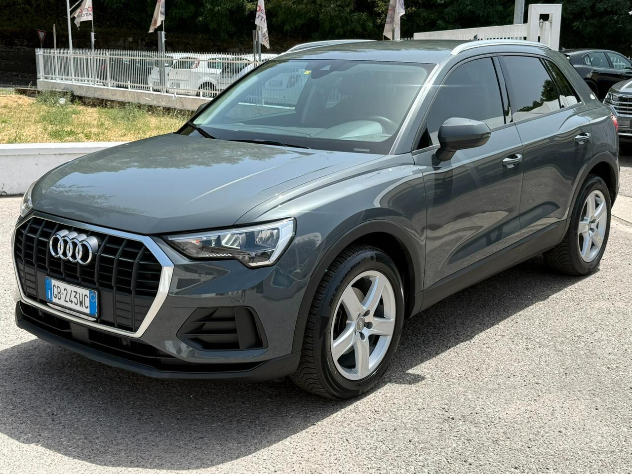 Audi Q3 35 TDI S tronic Business Advanced