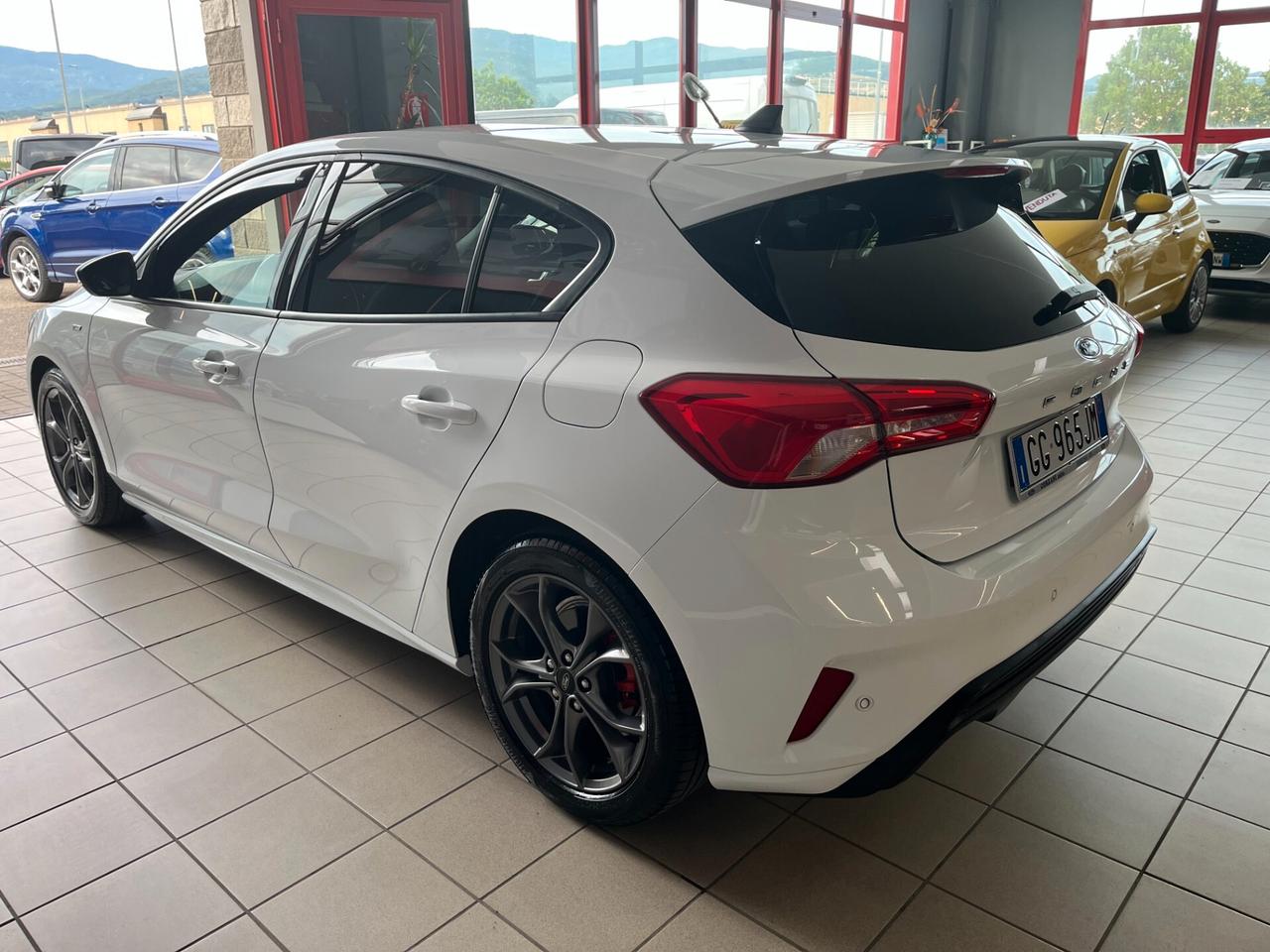 Ford Focus 1.0 EcoBoost 125 CV automatico 5p ST-Line
