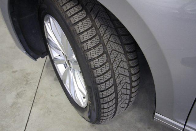 VOLKSWAGEN Passat Variant 2.0 TDI SCR EVO DSG Business