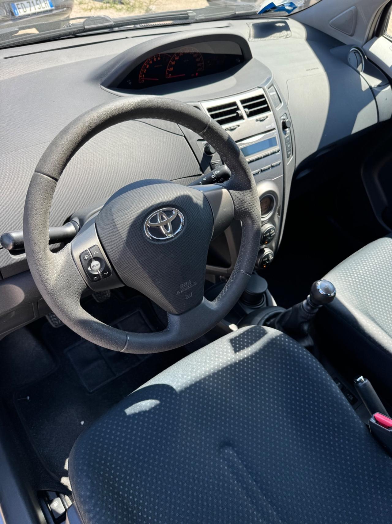 Toyota Yaris 1.3 5 porte Sol