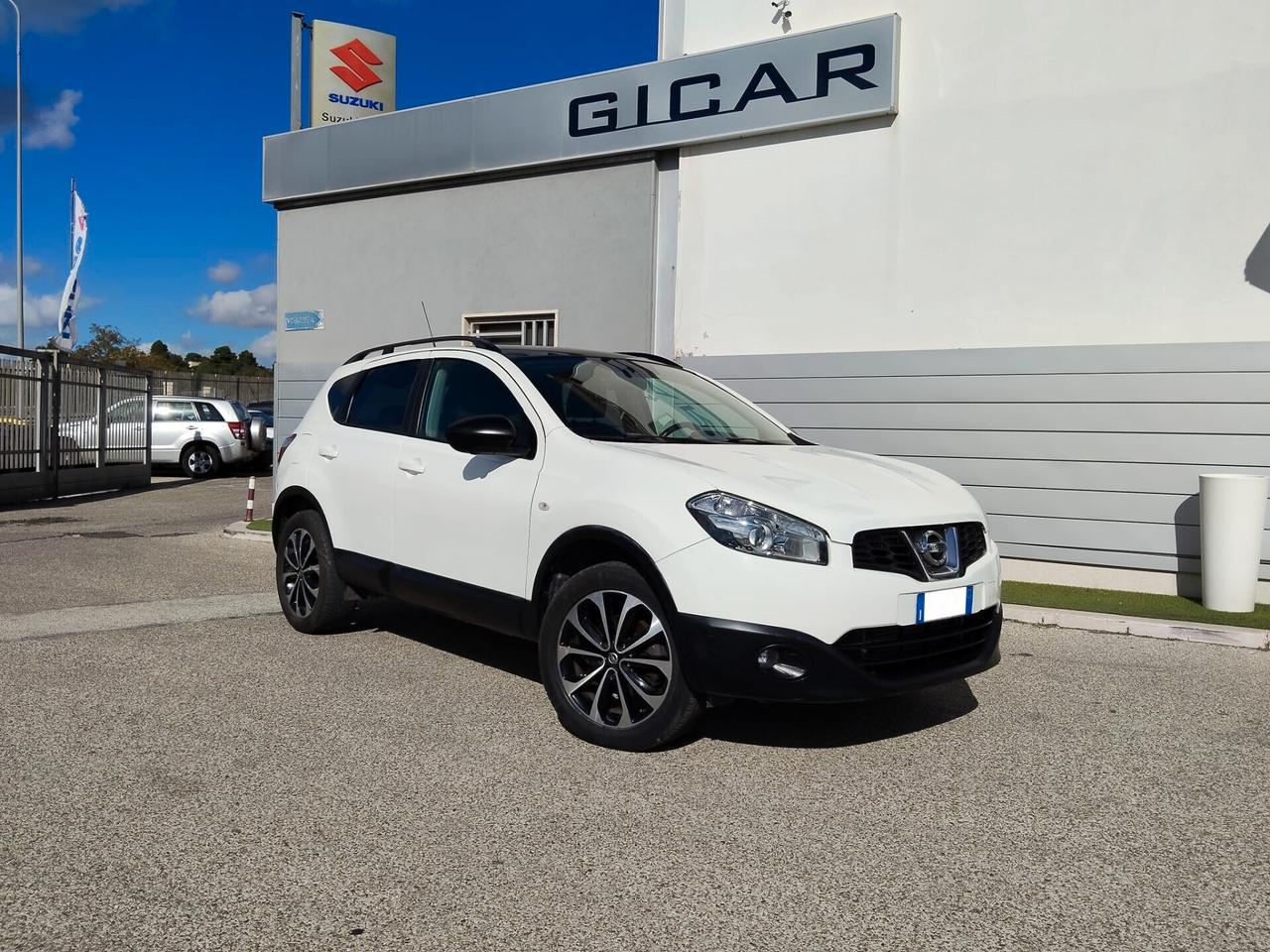 Nissan Qashqai 1.6 131cv TEKNA 360 4wd GANCIO TRAINO
