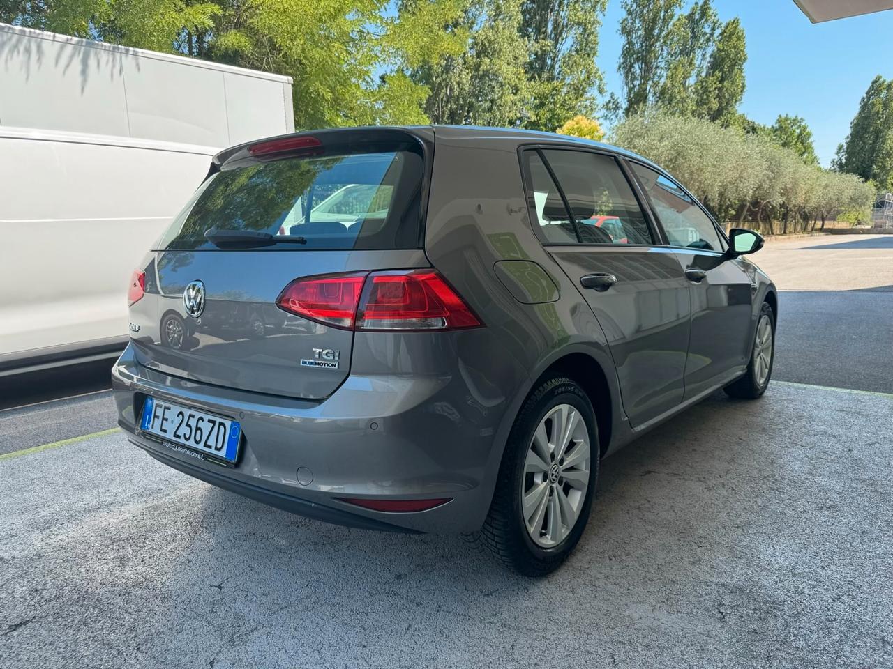 Volkswagen Golf 1.4TGI HIGHLINE UNIPROPR GARAN24ME