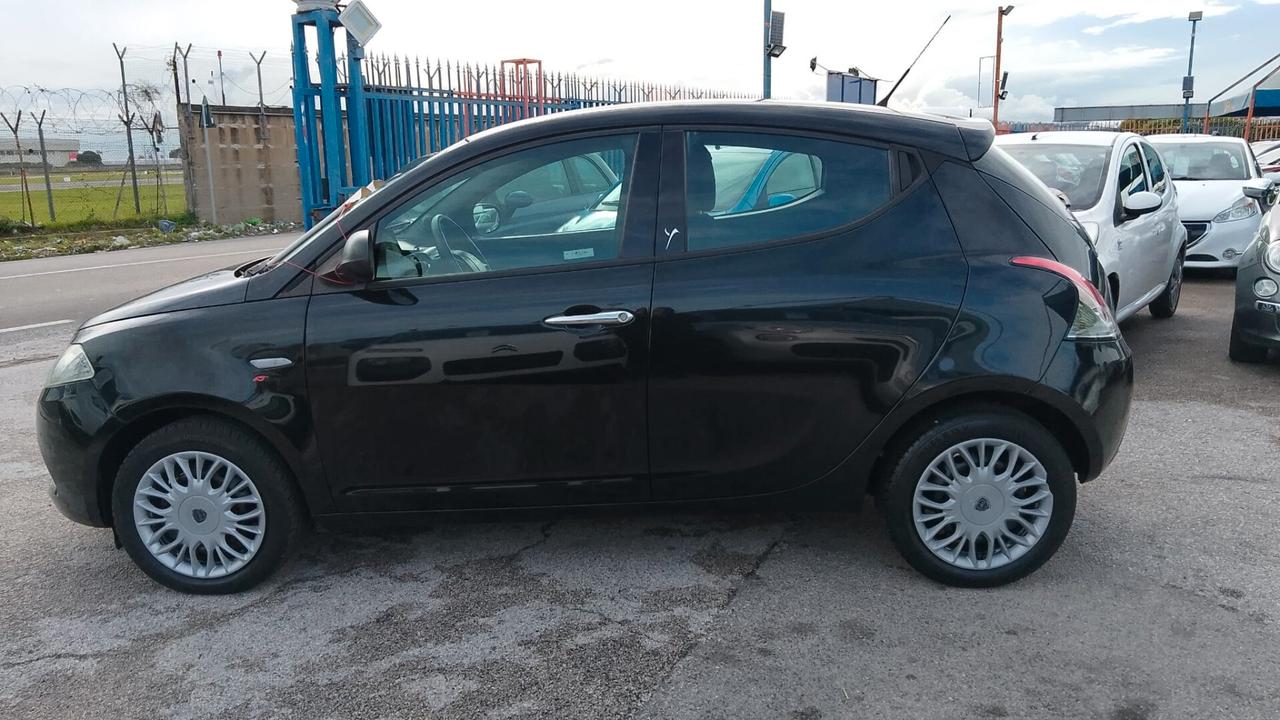 Lancia Ypsilon 1.2 BENZINA