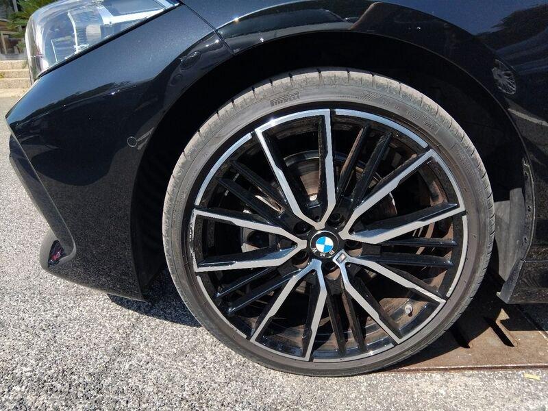 BMW Serie 1 F40 118d Msport