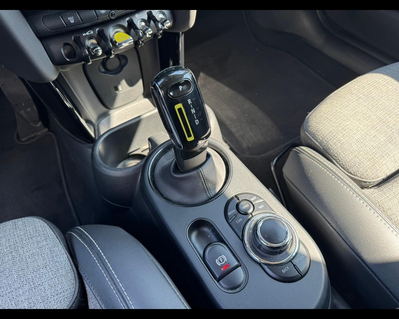 MINI Mini Full El. (F56) - Mini Cooper SE Yours