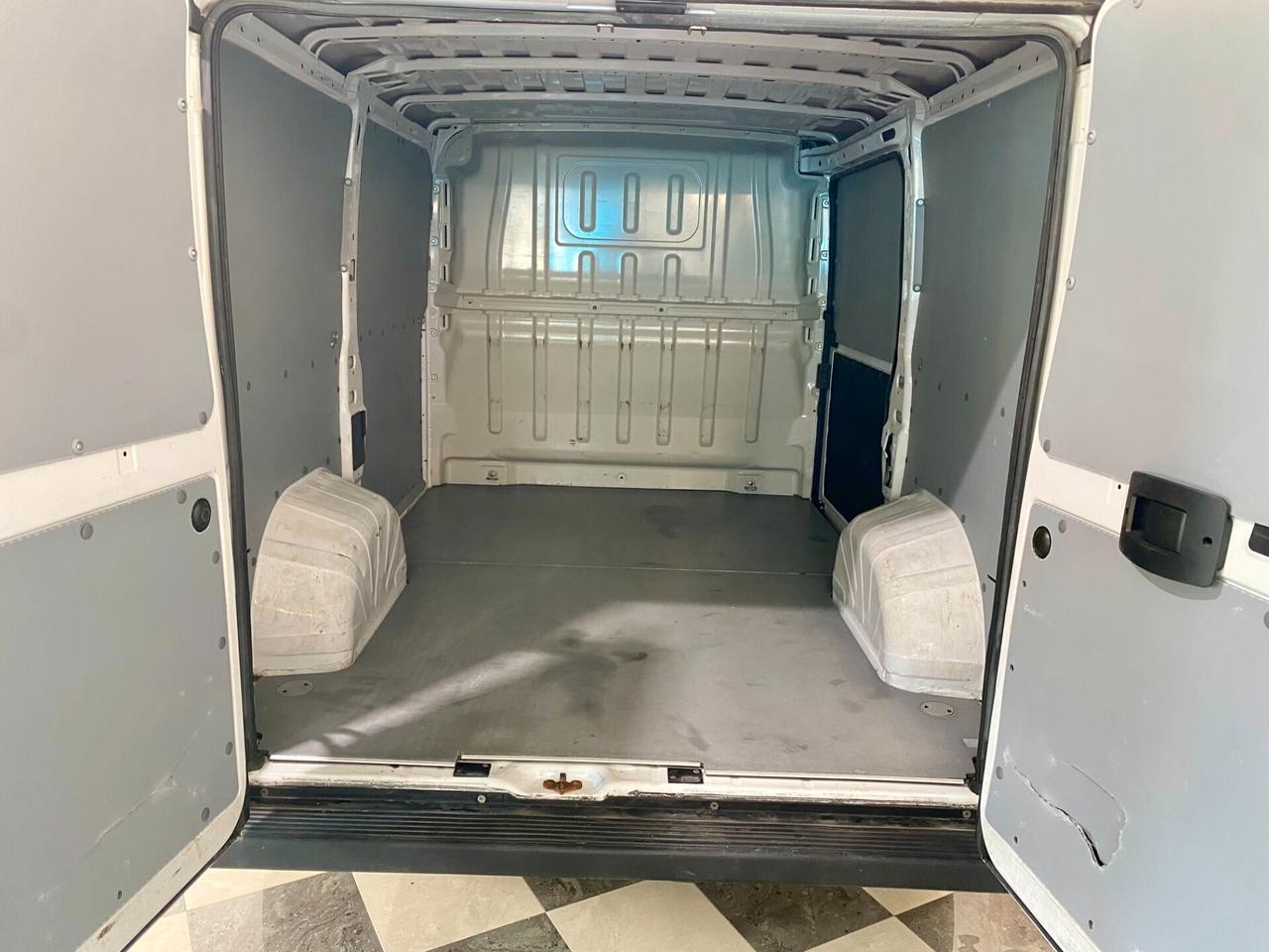 Peugeot Boxer 328 2.2 BlueHDi 120 S&S PC-TN Furgone-2022