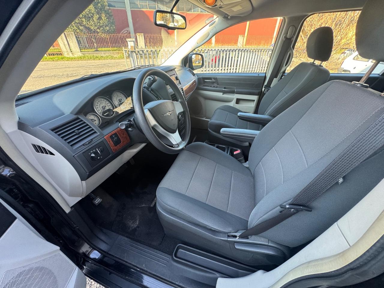 Chrysler Voyager Grand 2.8 CRD cat Limited Auto