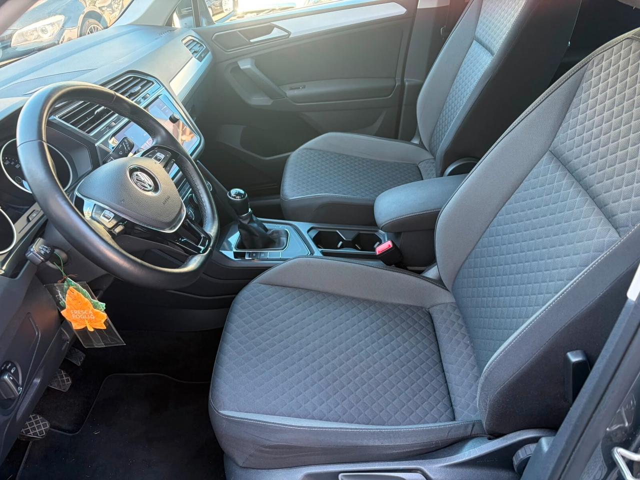 Volkswagen Tiguan 1.4 TSI Sport BlueMotion Technology*EURO6*R-LINE*FULL OPTIONAL