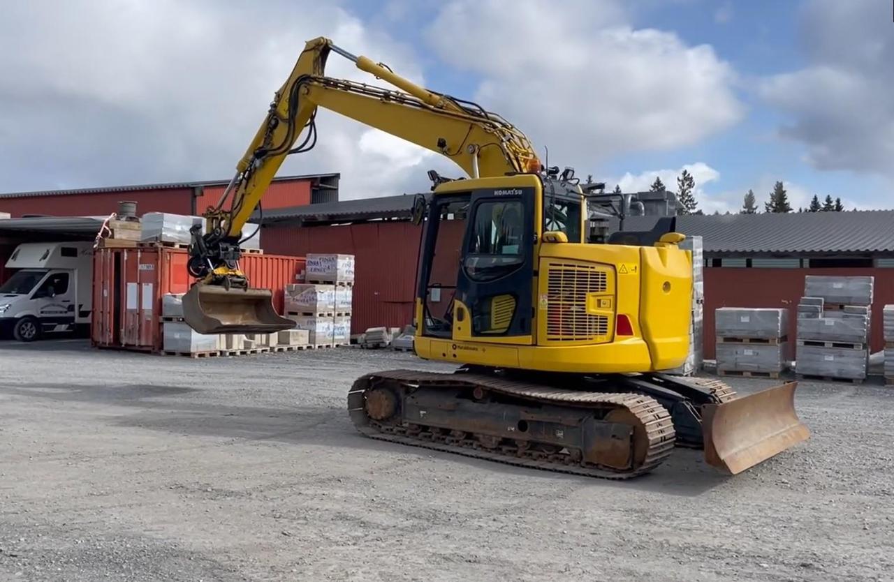 Komatsu  PC 138US-11,