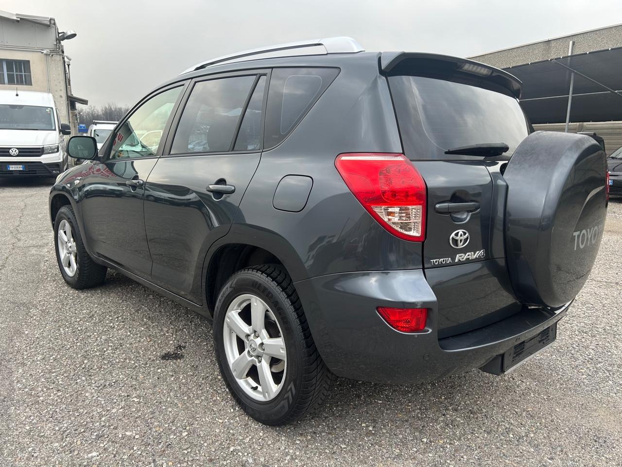 Toyota RAV 4 RAV4 2.2 D-4D 136 CV Sol