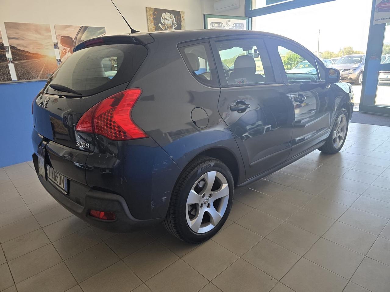 Peugeot 3008 1.6 HDi 115CV Business