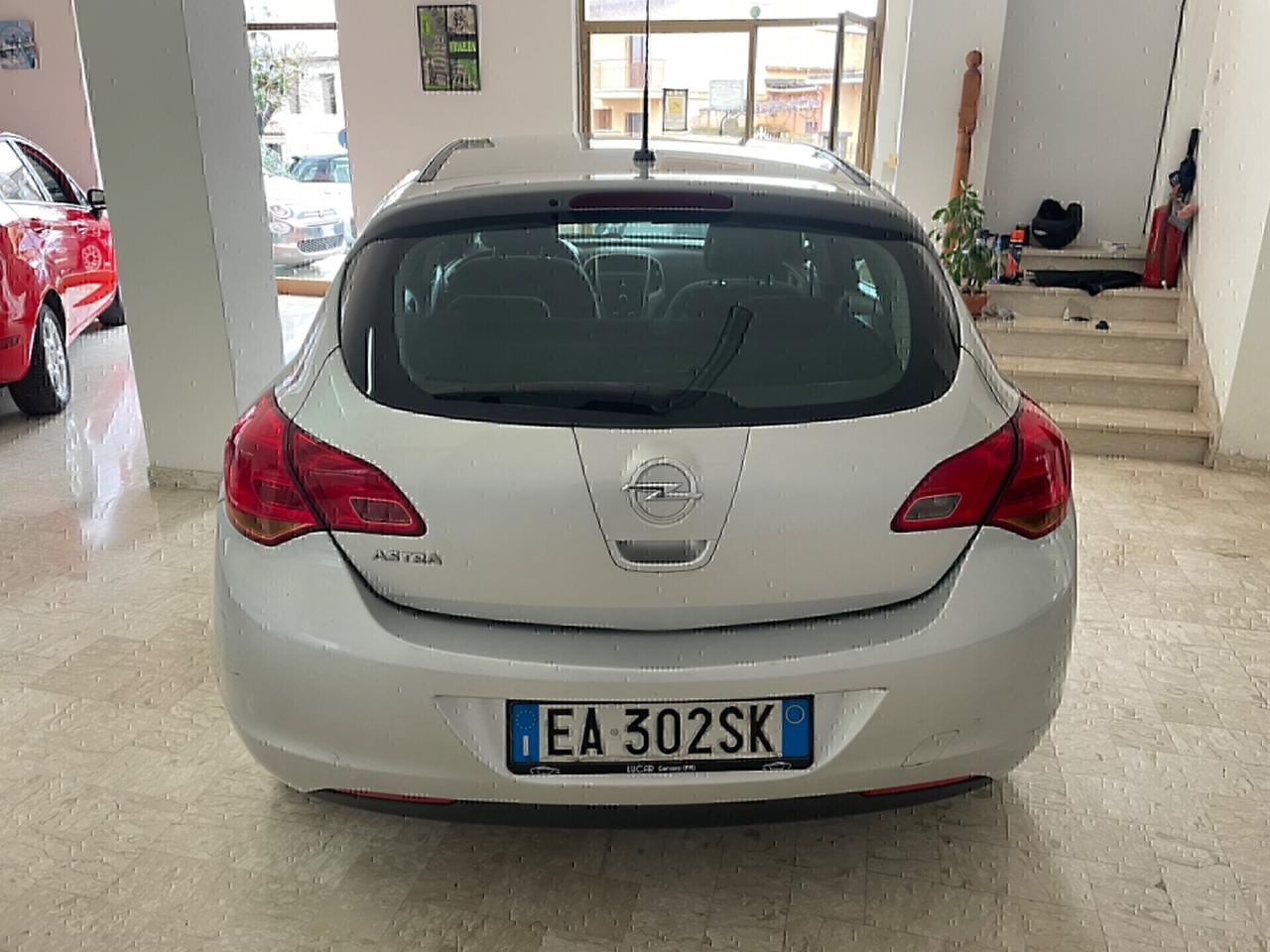 OPEL ASTRA 1.4 100 CV 5 PORTE COSMO