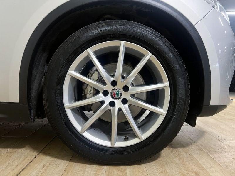 Alfa Romeo Stelvio 2.2 Turbodiesel 190 CV AT8 Q4 Super