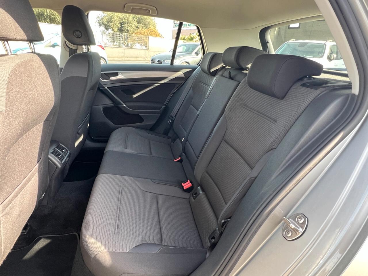 Volkswagen Golf 1.6 TDI 110 CV 5p. Highline BlueMotion Technology