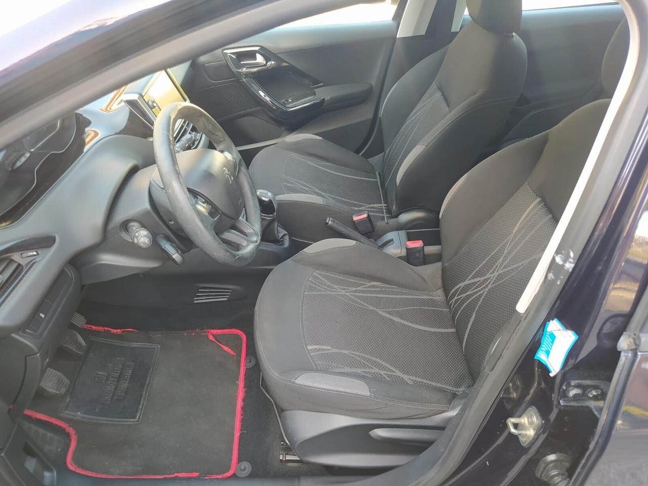 Peugeot 208 1.0Active offerta del mese