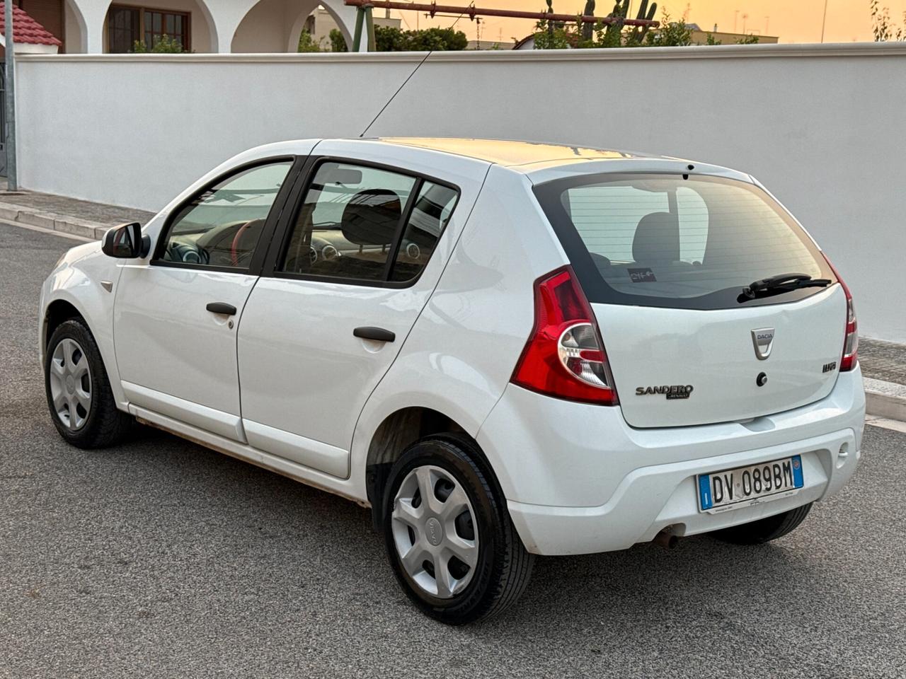 Dacia Sandero 1.4 75CV GPL Lauréate - 2009