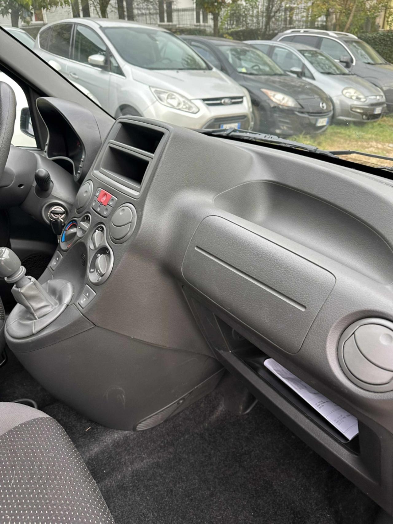 Fiat PANDA 1.1 ACTIVE KMCERT GARANZ UNICOPR